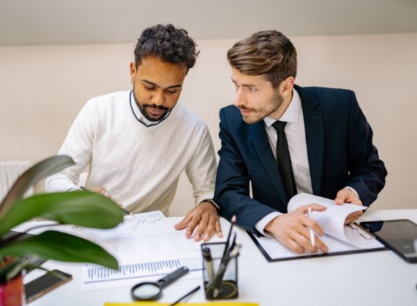 Responsable de communication à l'international. Maîtrise de l'anglais. à Châtellerault